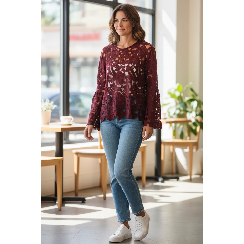 Romeo + Juliet Couture Burgundy Floral Guipure Lace Bell Sleeve Top Women Medium